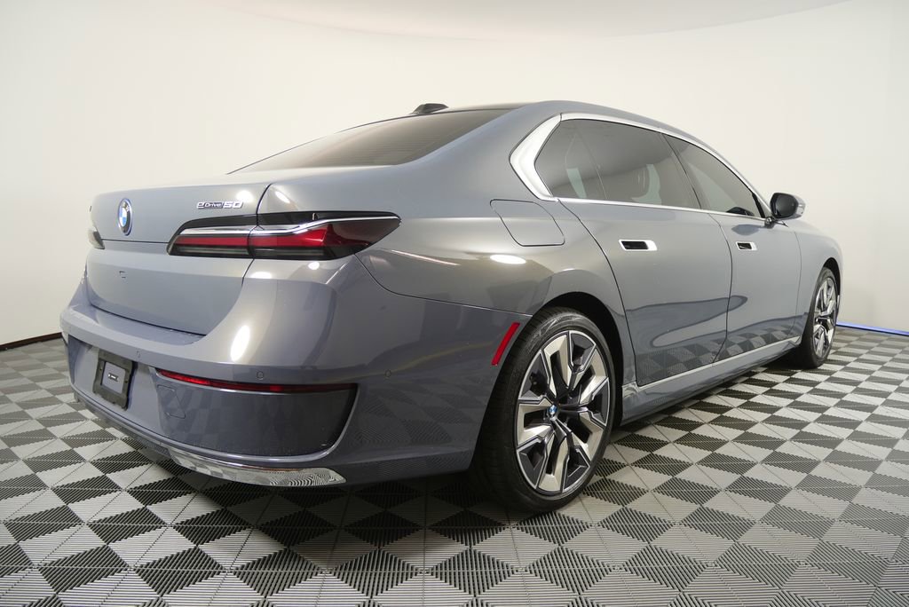 Certified 2025 BMW i7 eDrive50 image 3
