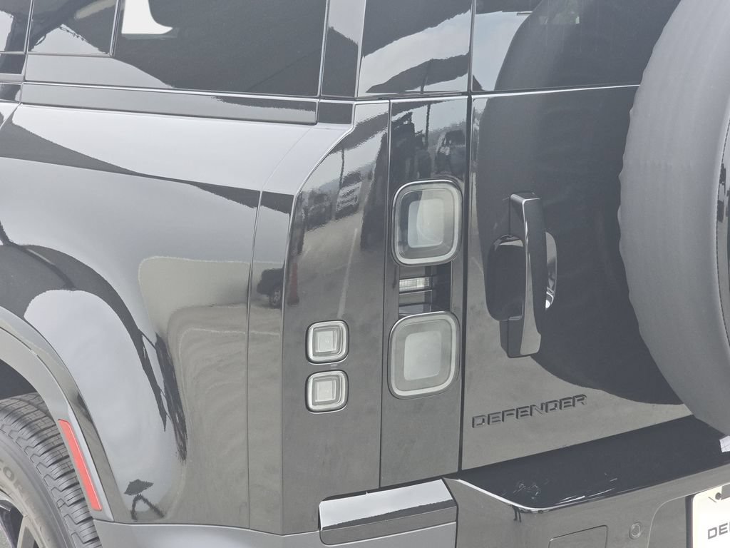 New 2026 Land Rover Defender 110 S AWD/4WD image 35