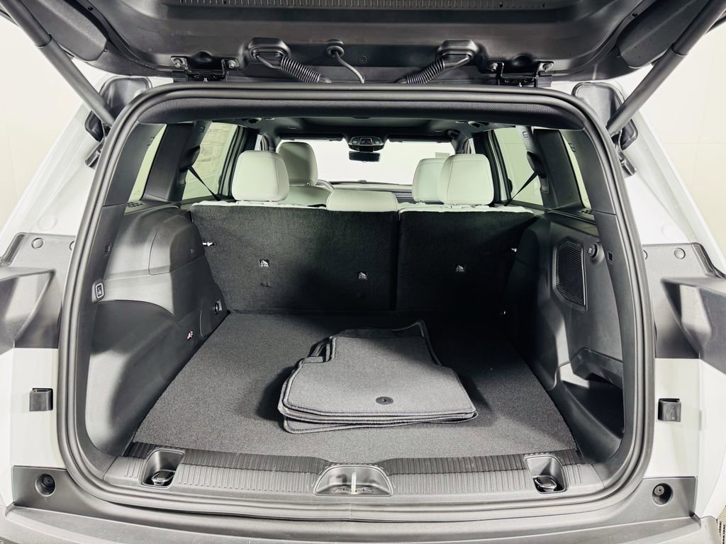 New 2026 Jeep Cherokee Overland w/ Advanced Pro Tech Group image 31