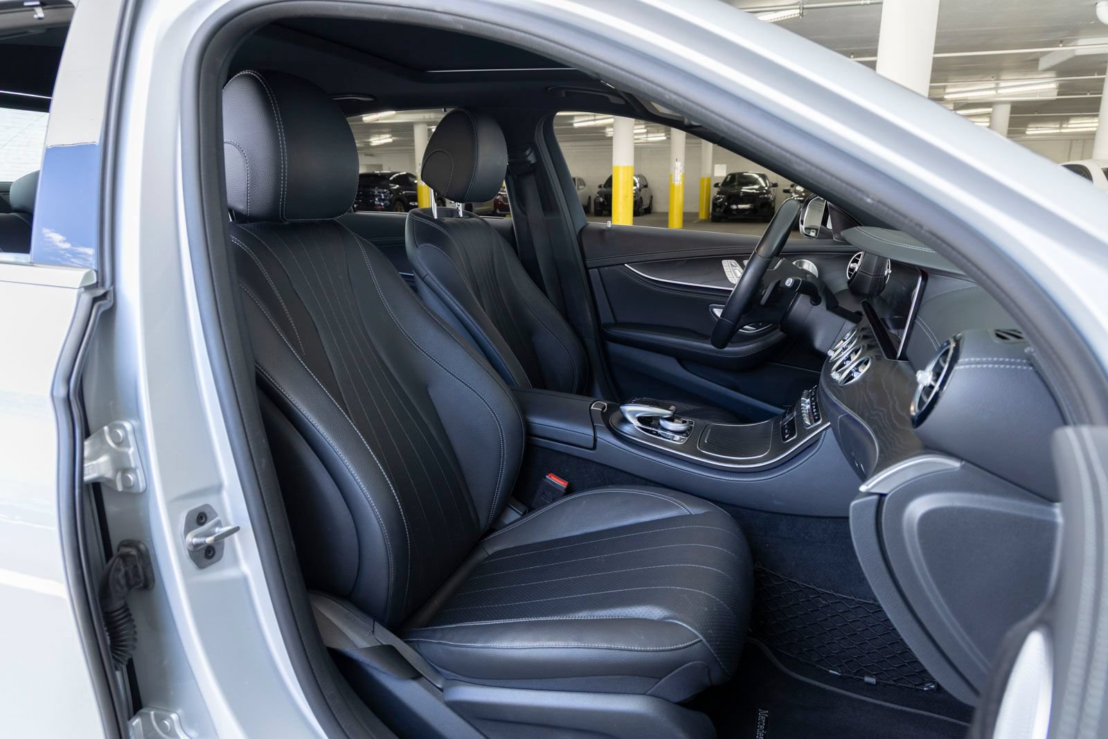 Used 2019 Mercedes-Benz E 300 image 27