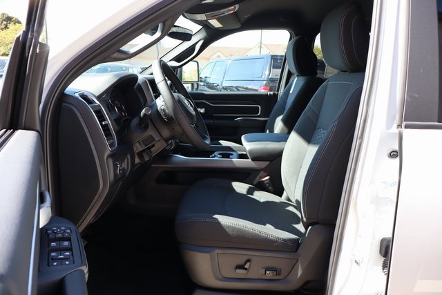 New 2025 RAM 2500 Big Horn image 12