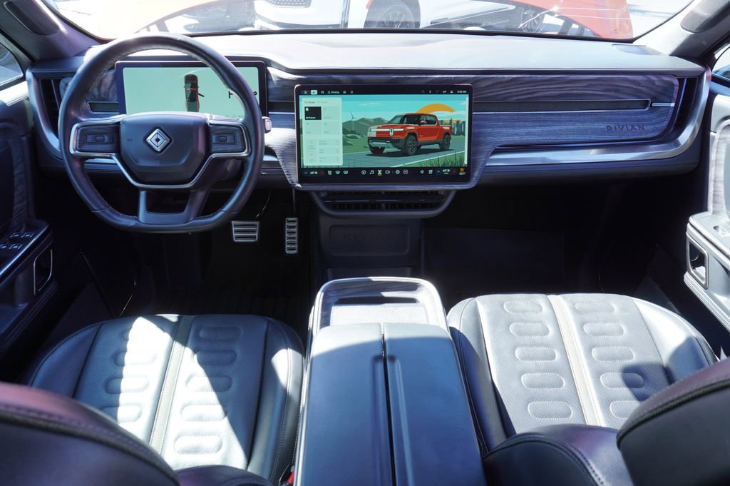 Used 2022 Rivian R1T Adventure image 10