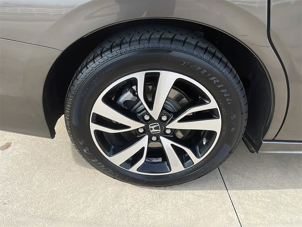 Used 2018 Honda Odyssey Elite image 10