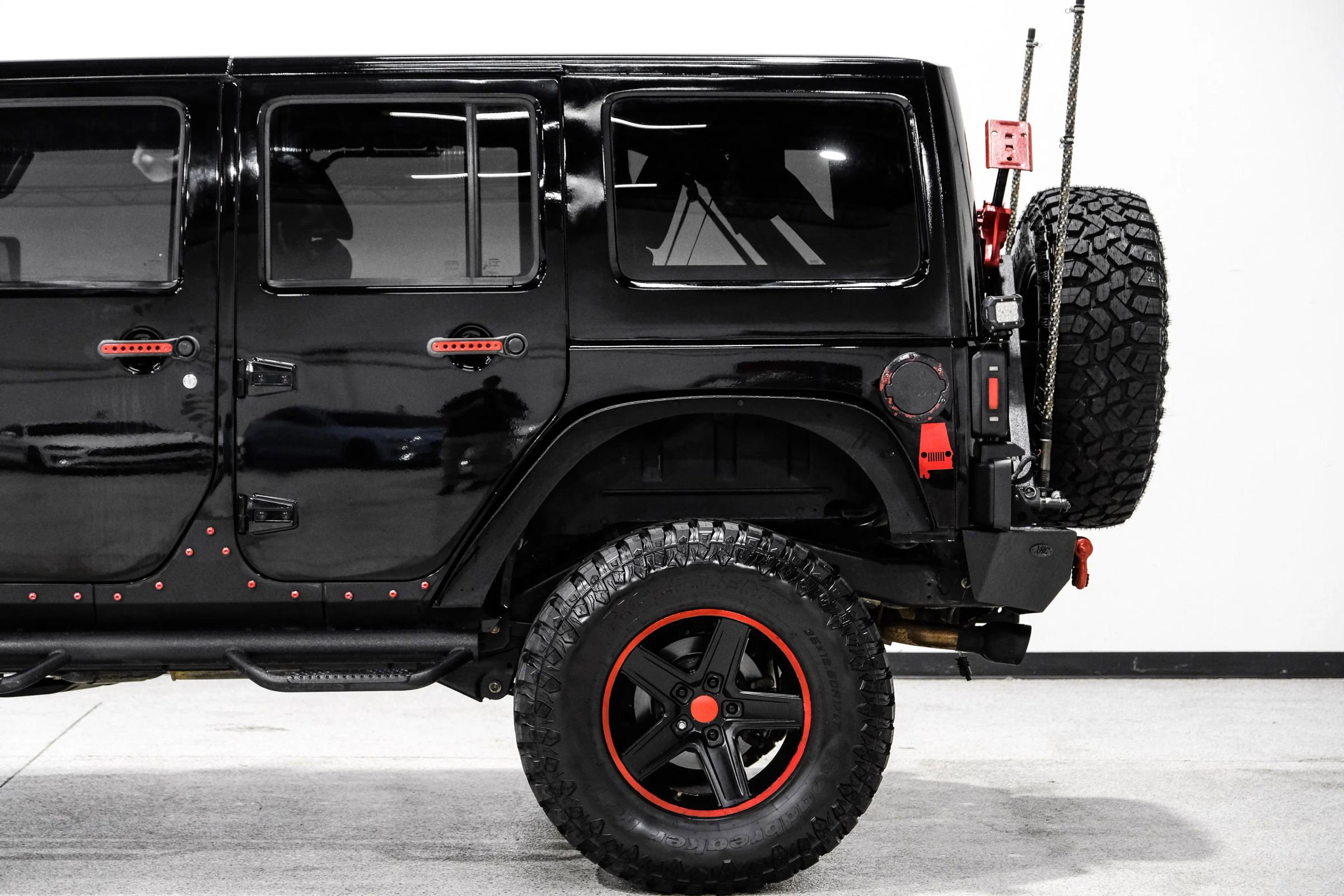 Used 2013 Jeep Wrangler Unlimited Sport image 11
