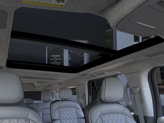 New 2026 Lincoln Navigator L Black Label AWD/4WD image 22