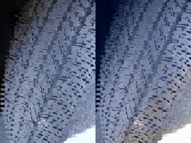 Used 2021 Land Rover Range Rover Velar R-Dynamic S image 42