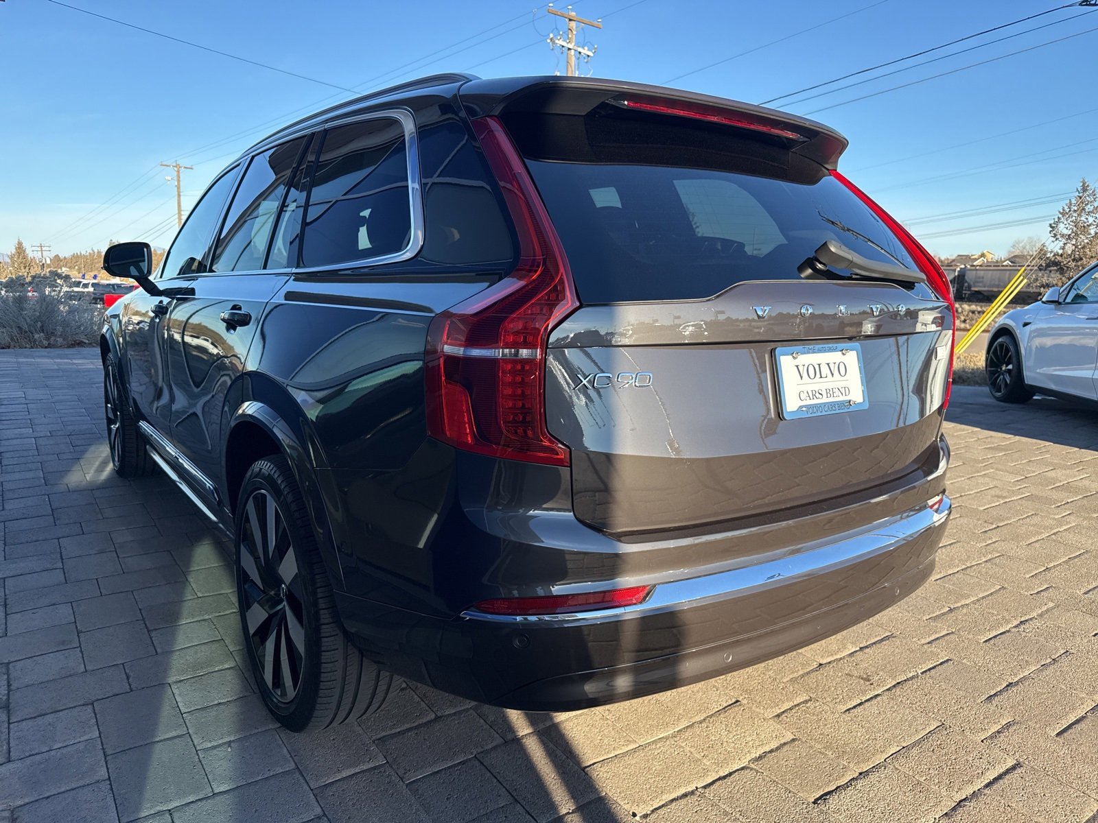 Used 2023 Volvo XC90 T8 Ultimate image 4