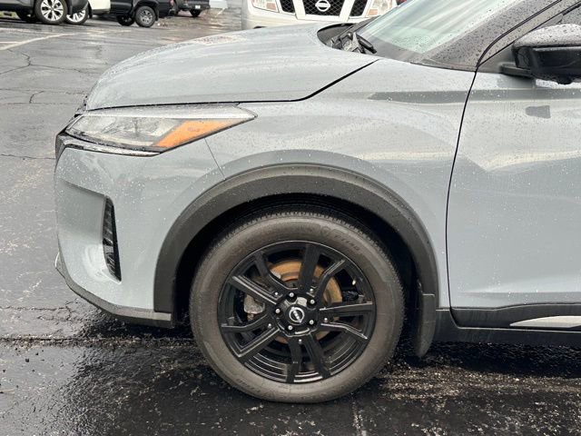 Certified 2023 Nissan Kicks SR w/ SR Premium Package image 7