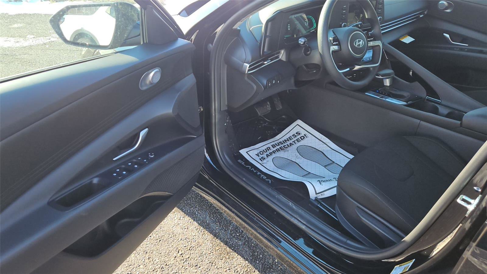 New 2026 Hyundai Elantra Blue image 9