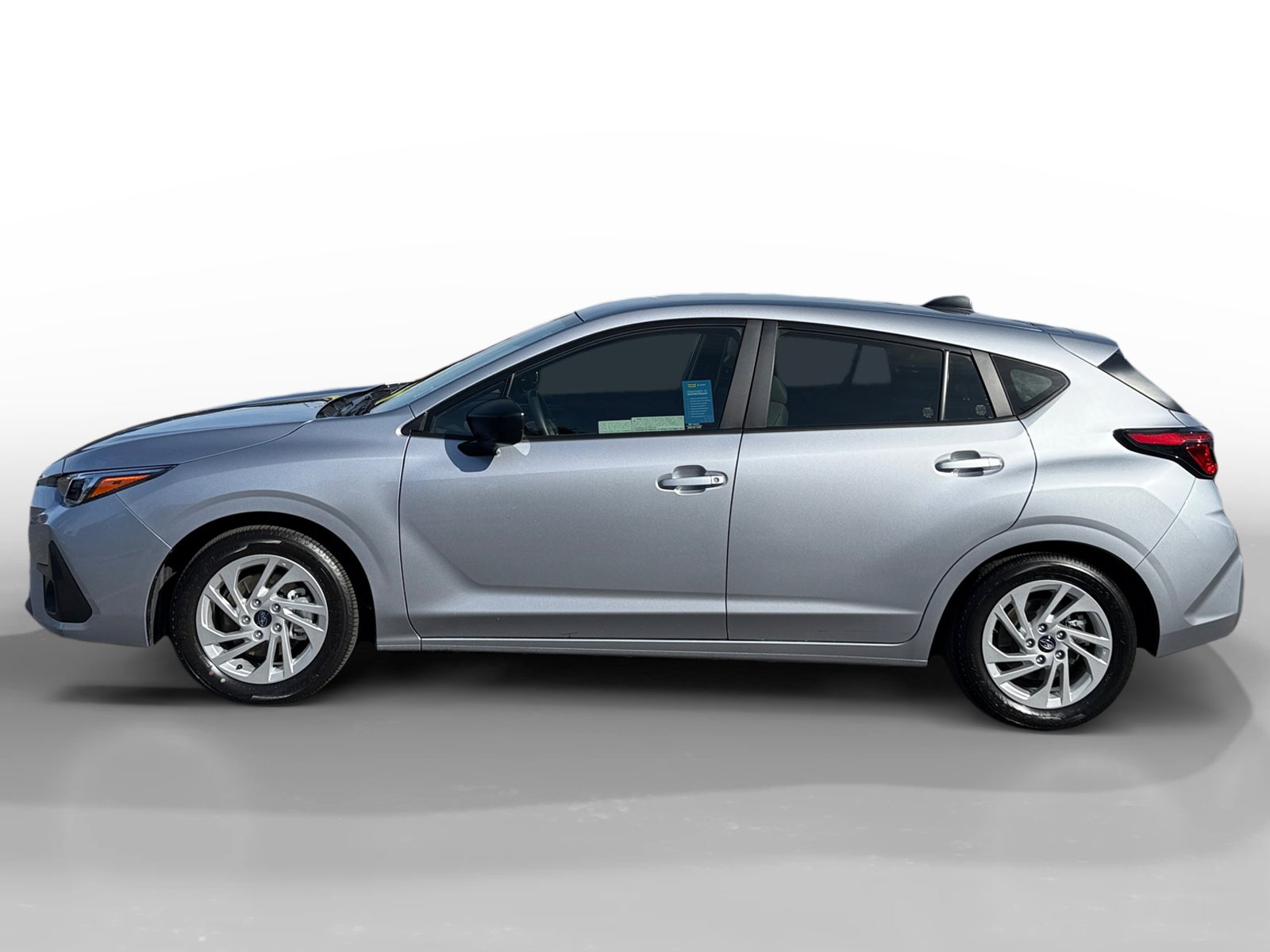 Used 2025 Subaru Impreza 2.0i image 2