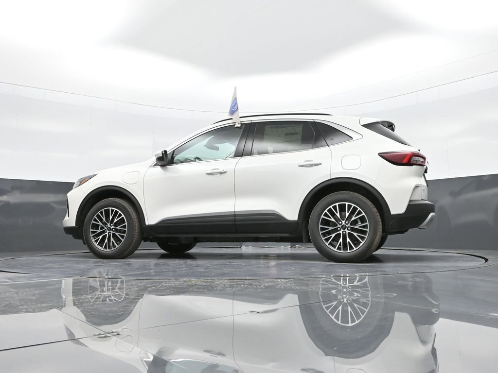 New 2025 Ford Escape SE FWD image 39