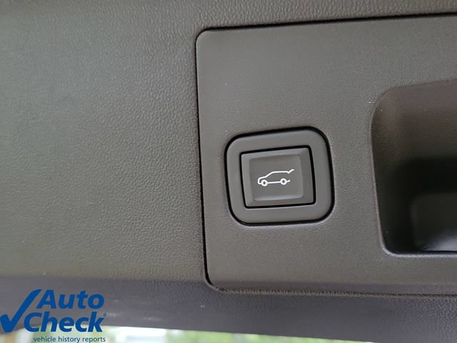 Certified 2024 Cadillac XT5 Premium Luxury w/ Technology Package FWD image 11