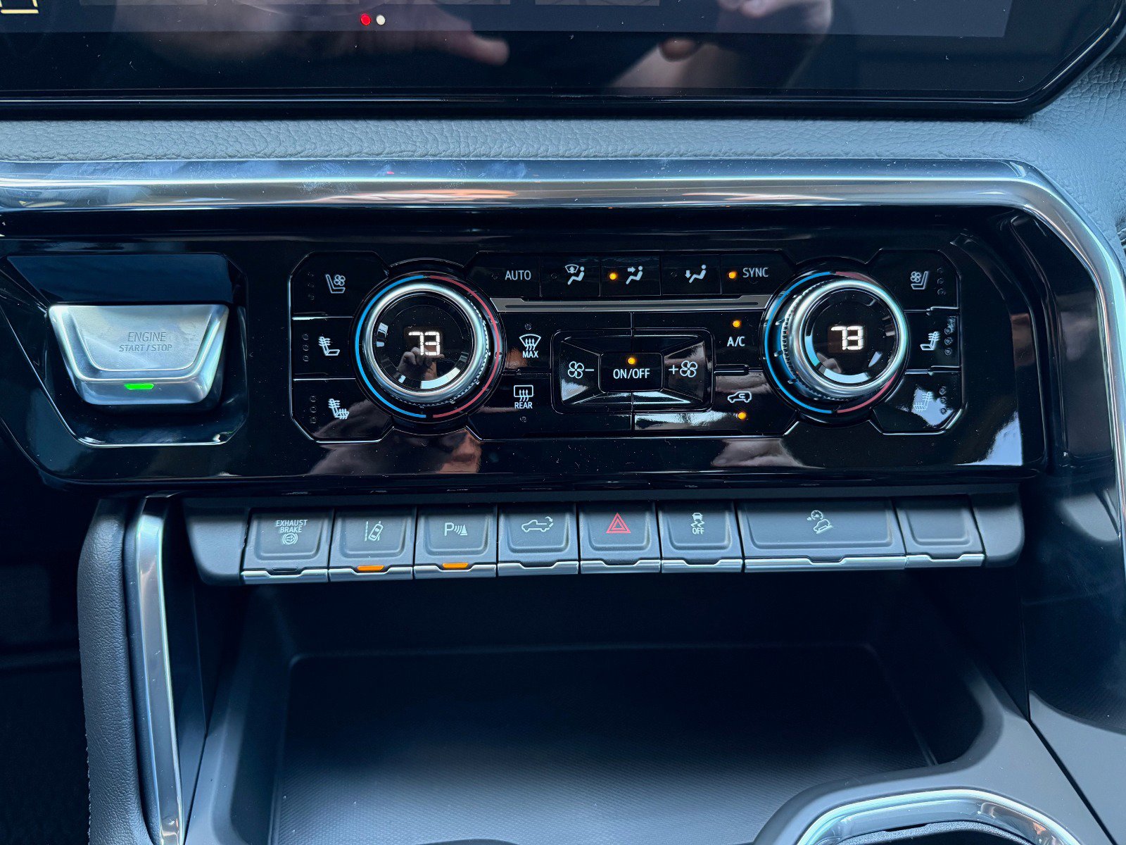 New 2026 GMC Sierra 2500 Denali w/ Denali Reserve Package image 27