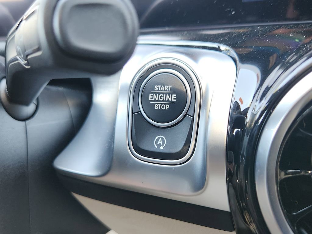 New 2026 Mercedes-Benz GLB 250 4MATIC image 20