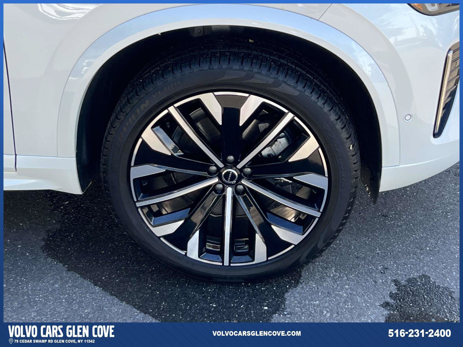 Used 2026 Volvo XC90 B6 Plus w/ Protection Package Premier AWD/4WD image 7