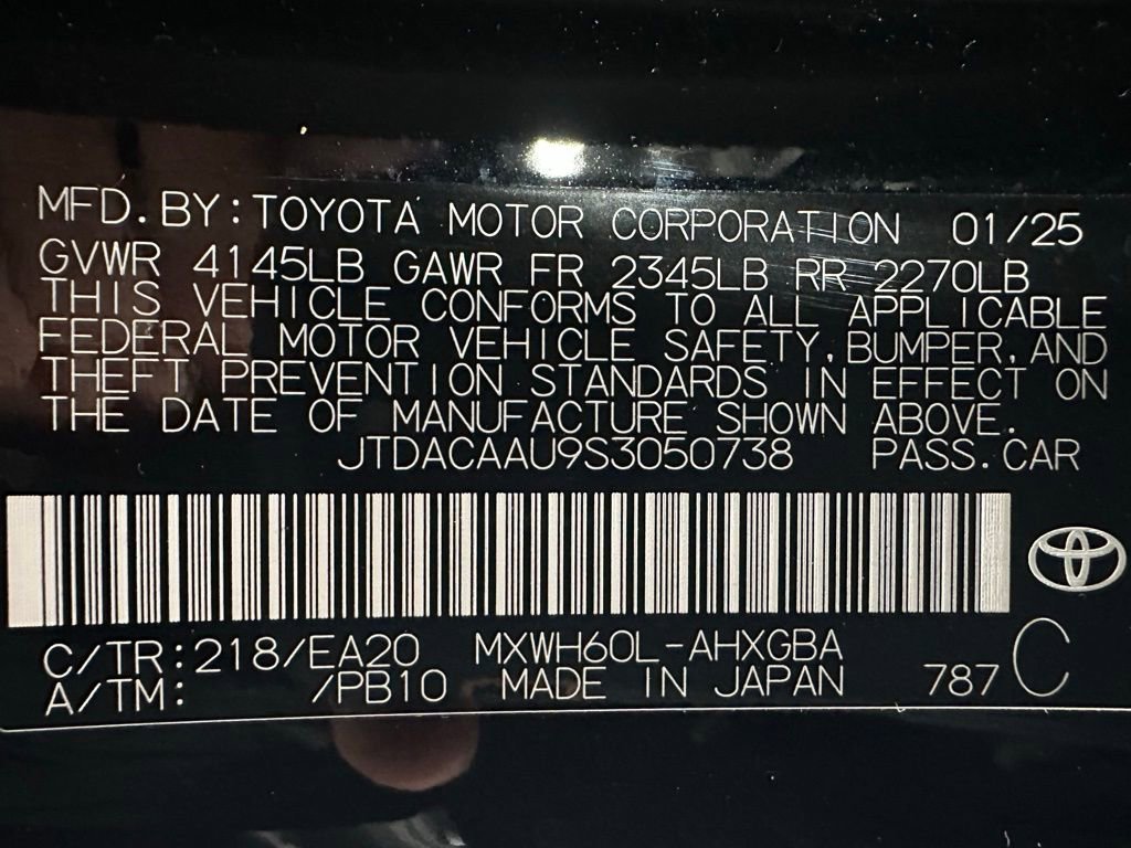 Used 2025 Toyota Prius XLE image 11
