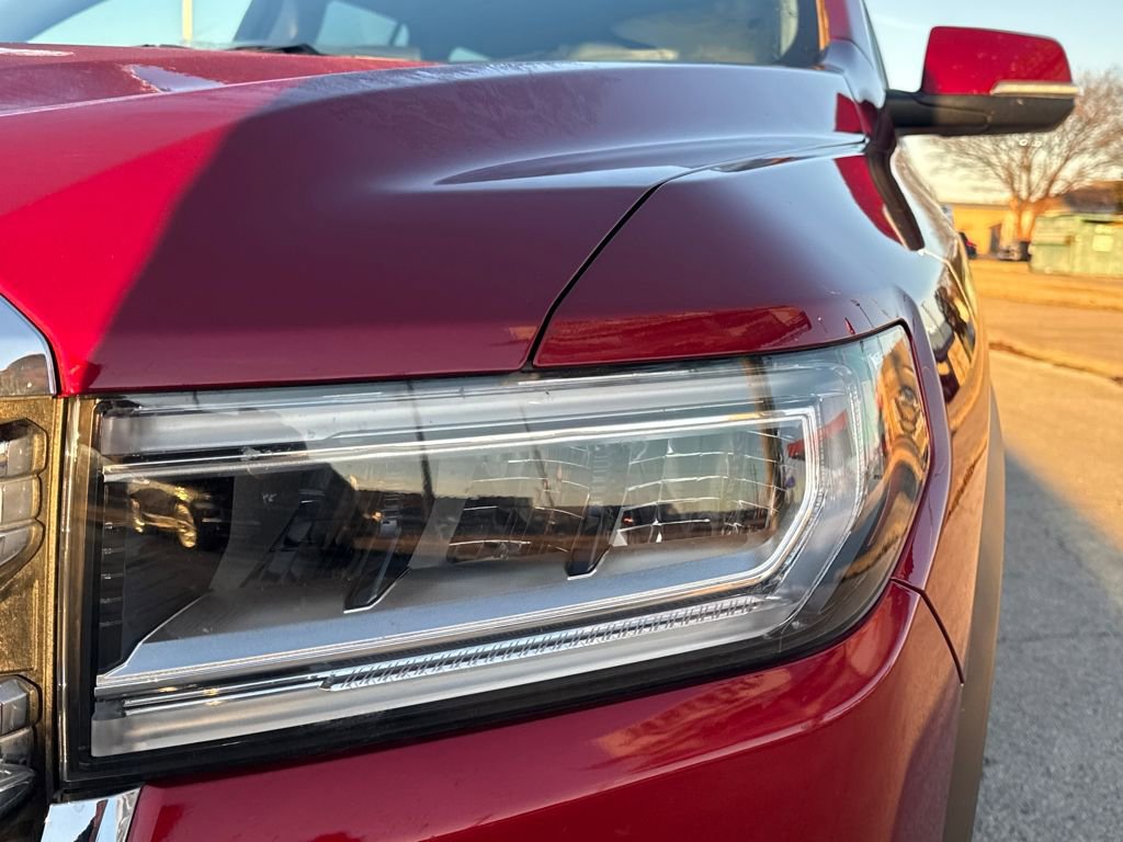 Used 2023 GMC Acadia SLT image 11