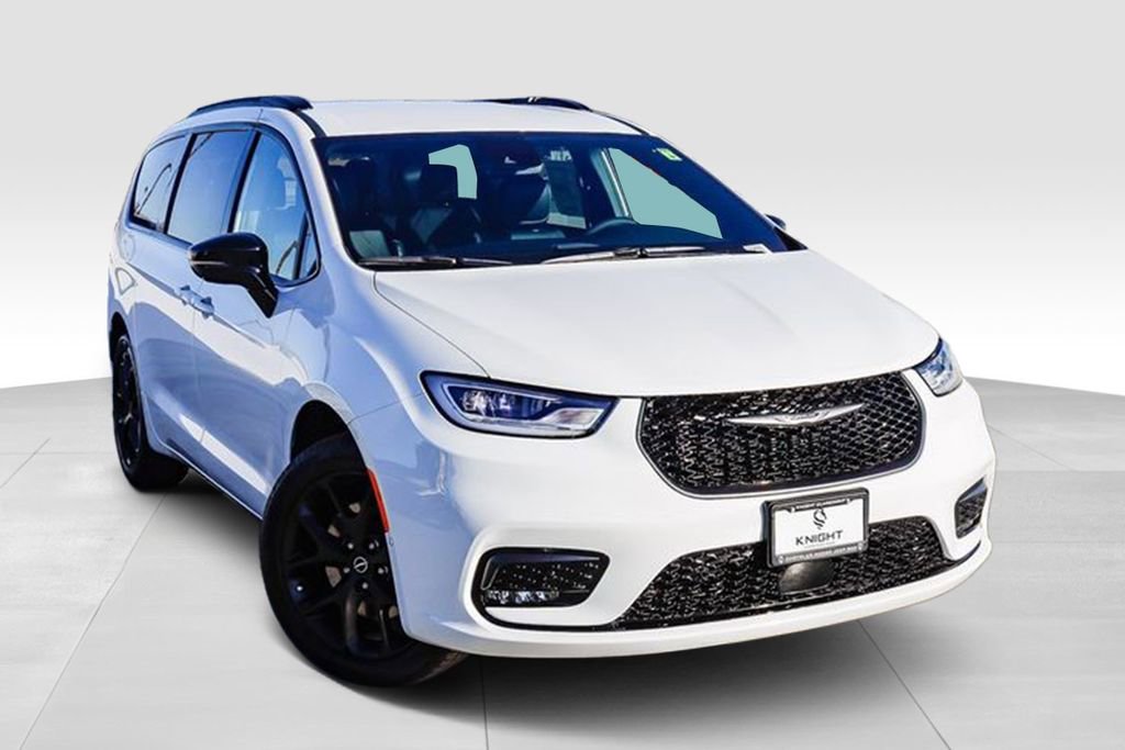 New 2026 Chrysler Pacifica Select w/ S Appearance Package video 2