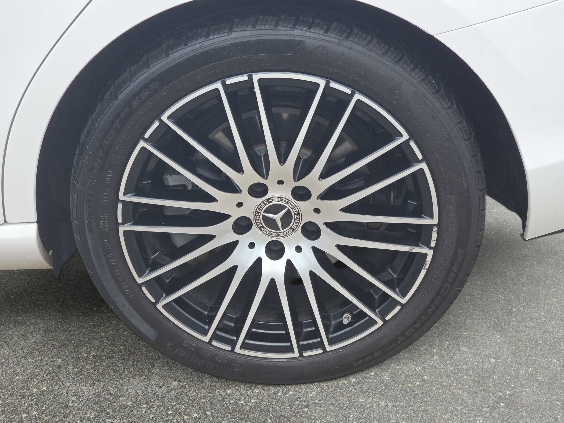 Certified 2023 Mercedes-Benz C 300 4MATIC Sedan image 31