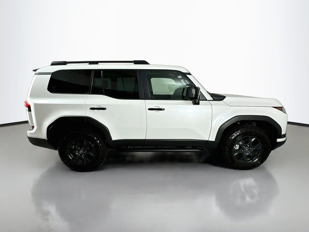 Used 2024 Lexus GX 550 AWD/4WD image 8