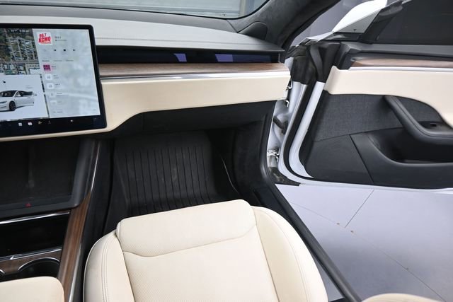 Used 2022 Tesla Model S image 61