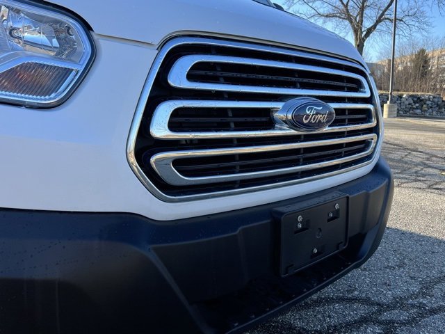 Used 2019 Ford Transit 350 XLT image 9