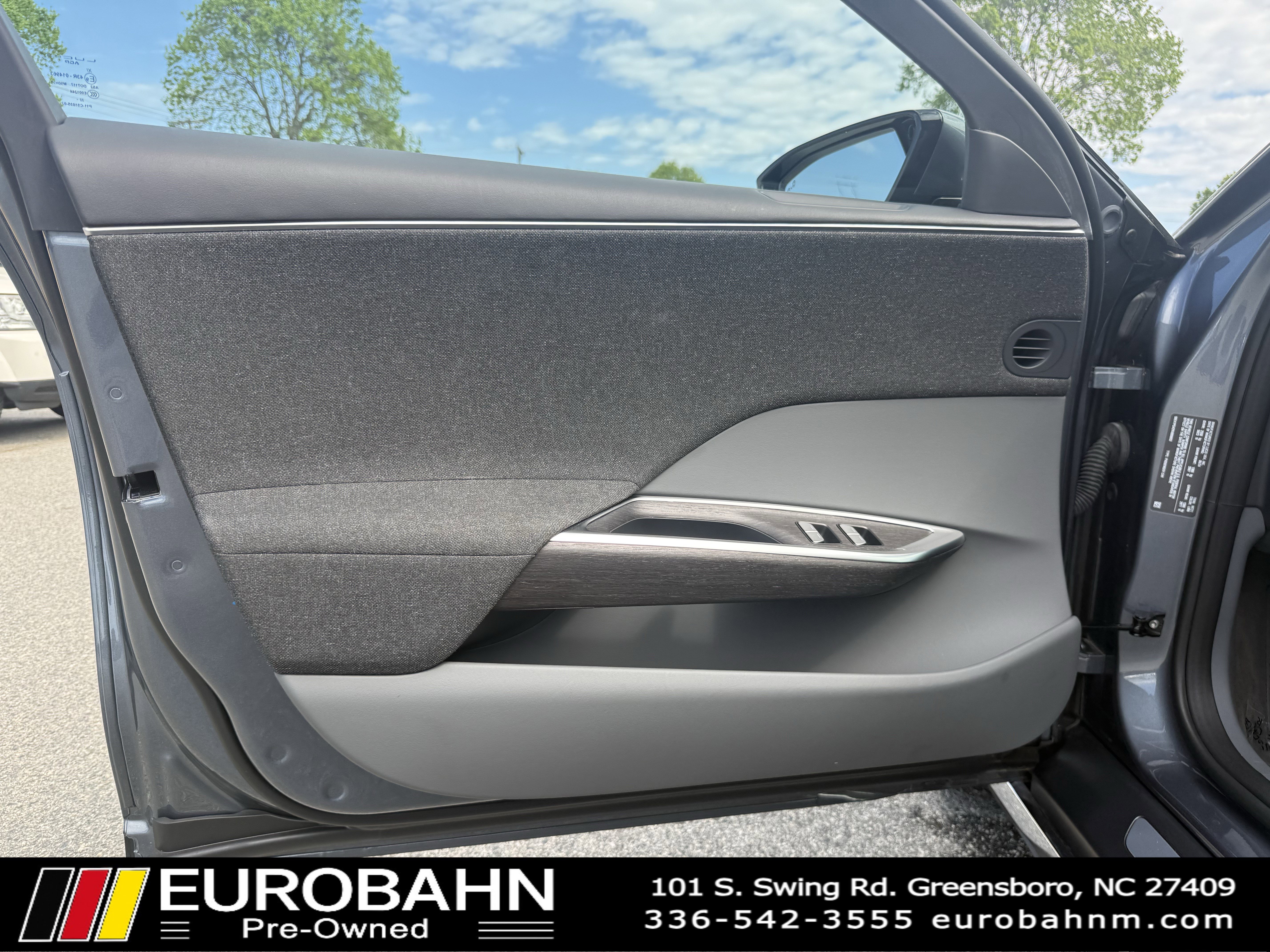 Used 2024 Lucid Air Pure image 11