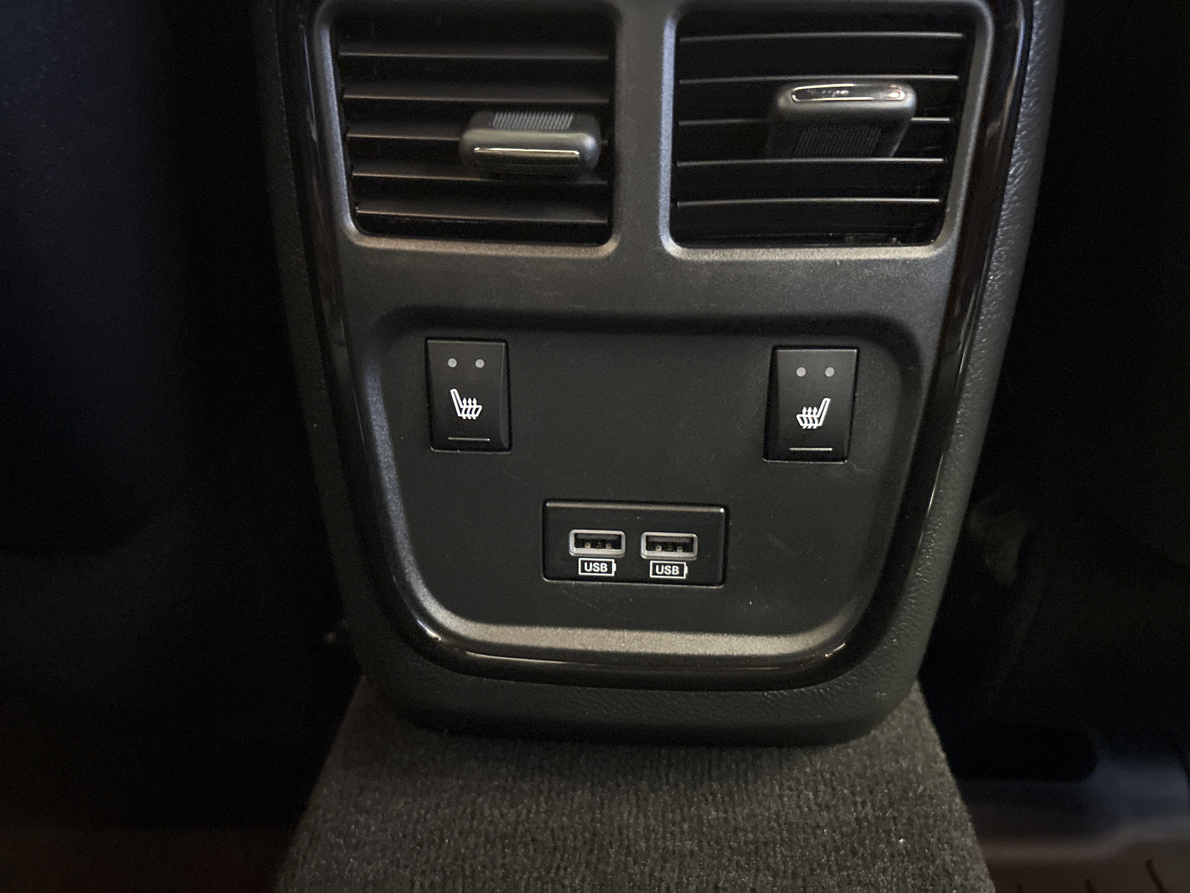 Used 2022 Dodge Charger SXT w/ Plus Group RWD image 26