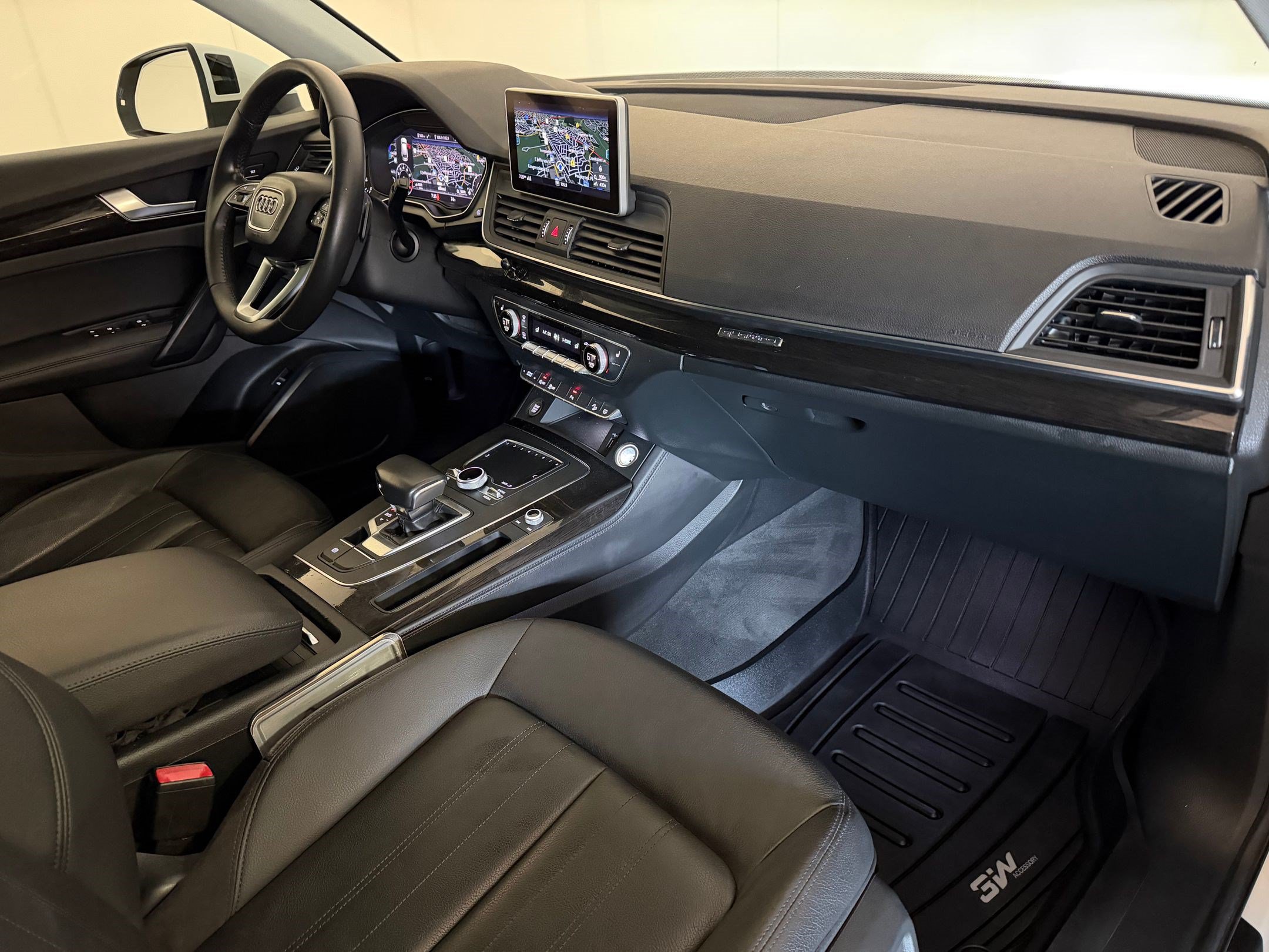 Used 2020 Audi Q5 2.0T Premium Plus AWD/4WD image 32