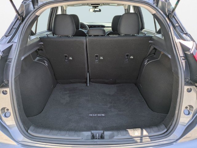Used 2024 Nissan Kicks SR FWD image 13