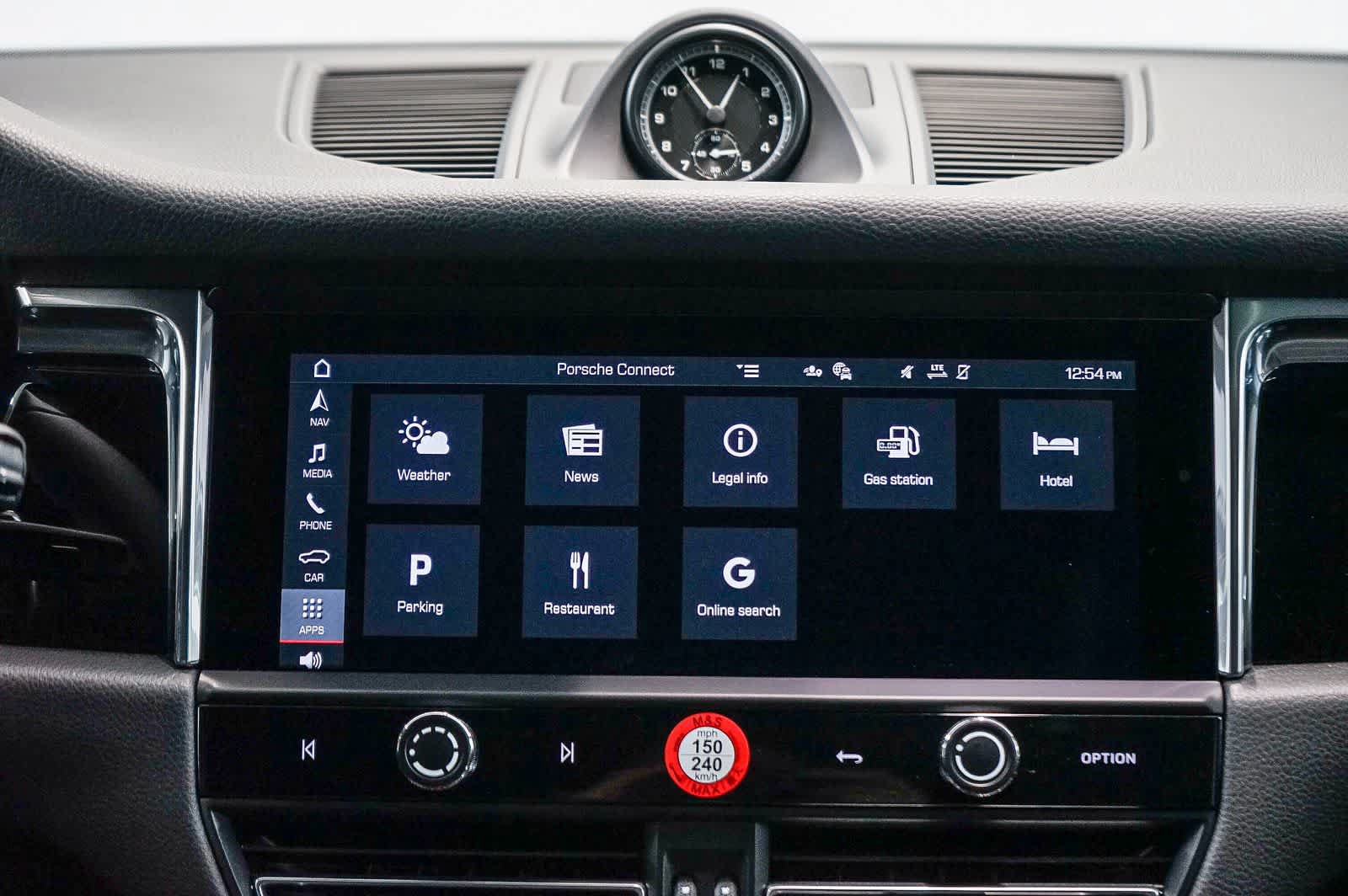 New 2026 Porsche Macan AWD/4WD image 20