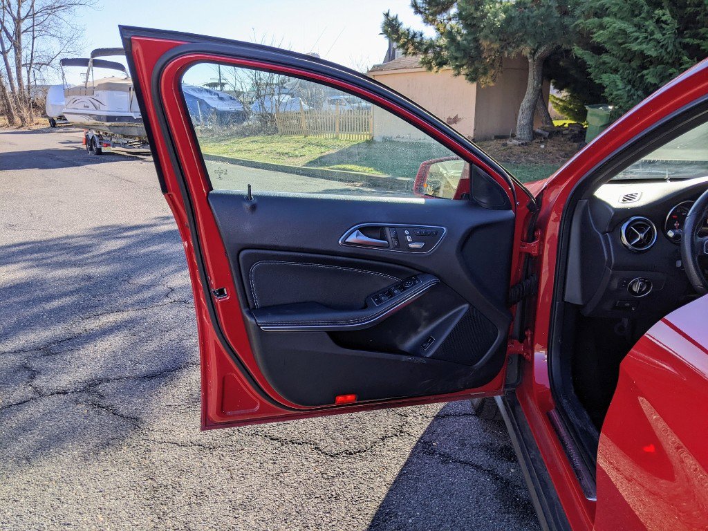 Used 2018 Mercedes-Benz GLA 250 4MATIC image 13