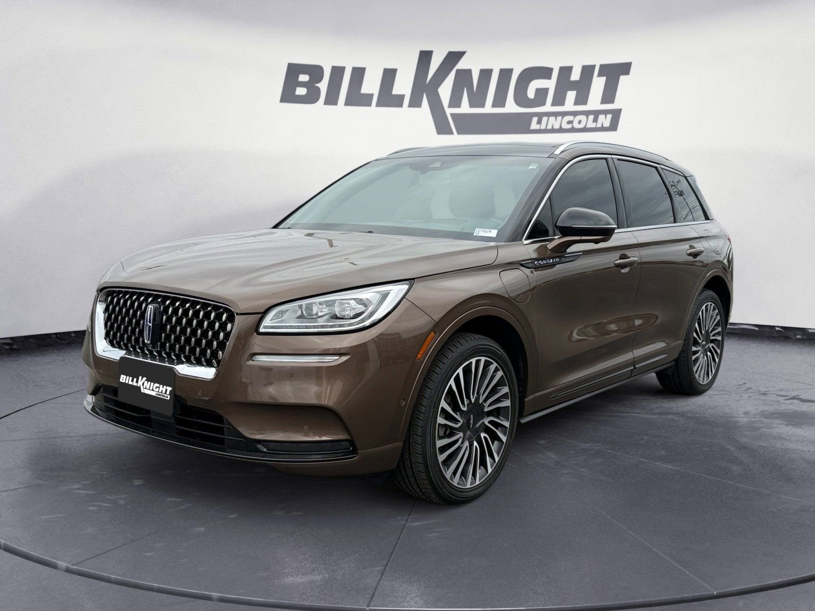 Used 2022 Lincoln Corsair Grand Touring w/ Elements Technology Bundle image 1