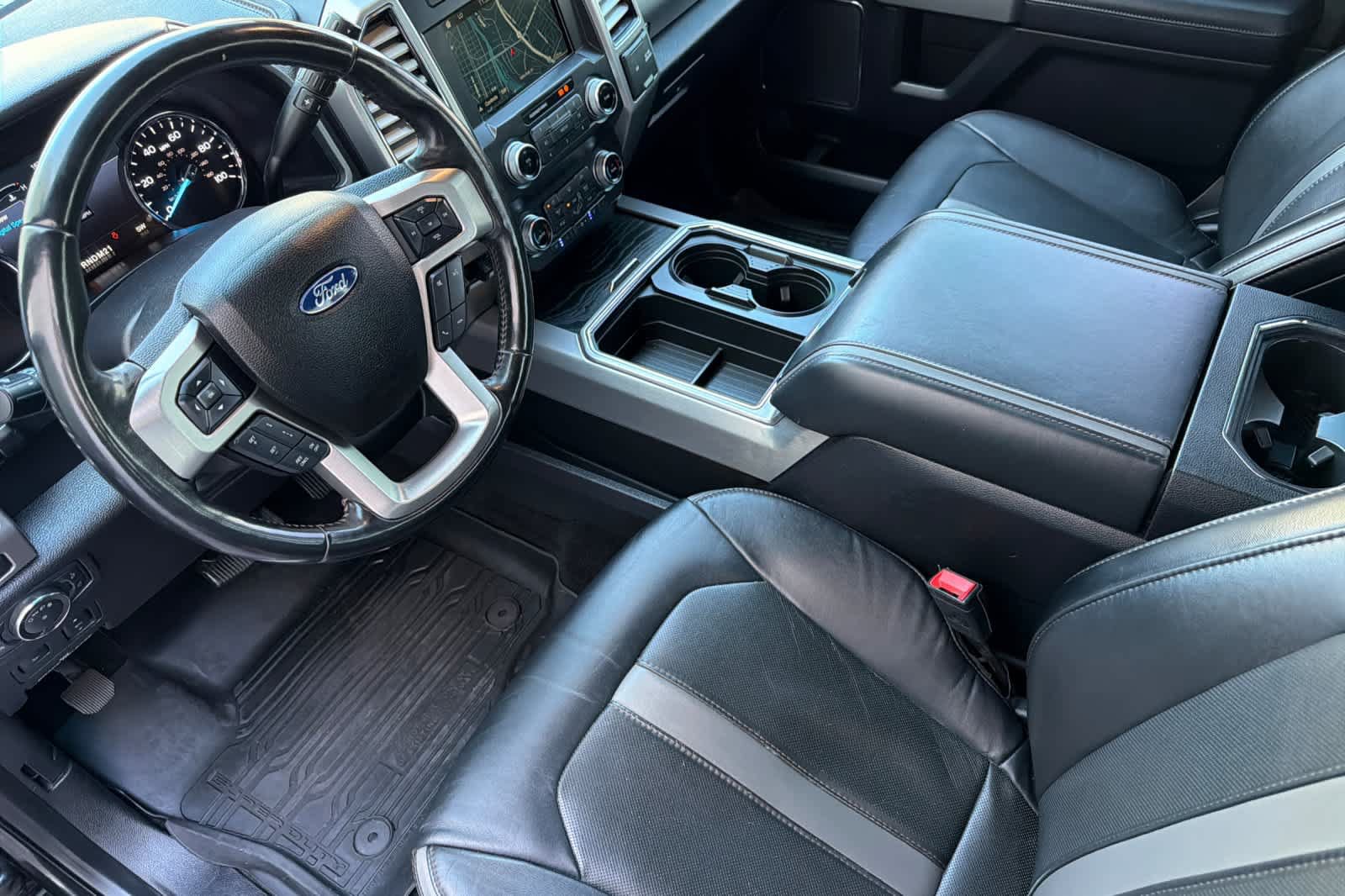 Used 2019 Ford F250 Platinum w/ Platinum Ultimate Package AWD/4WD image 11