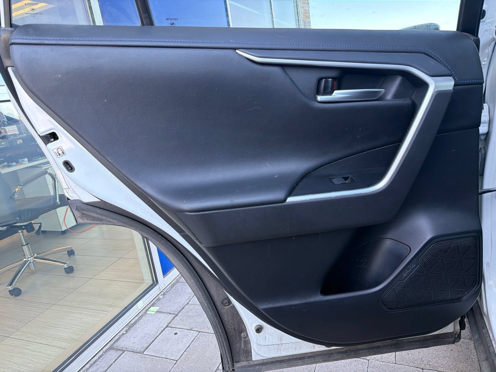 Used 2020 Toyota RAV4 XSE AWD/4WD image 21