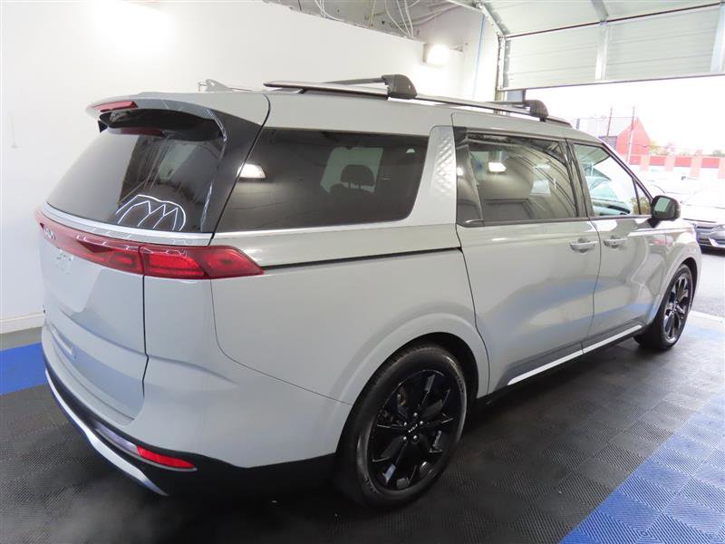 Used 2022 Kia Carnival SX image 14