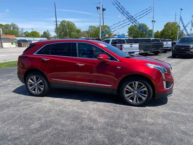 Used 2025 Cadillac XT5 Premium Luxury w/ Technology Package AWD/4WD image 6