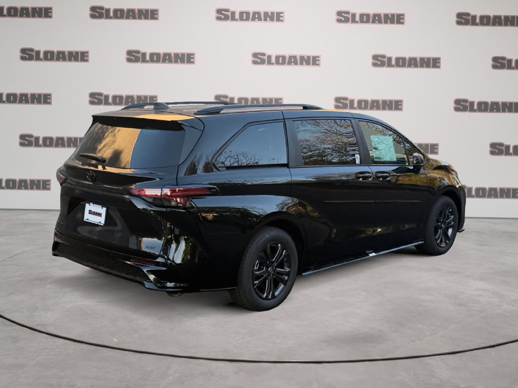 New 2026 Toyota Sienna XSE AWD/4WD image 5