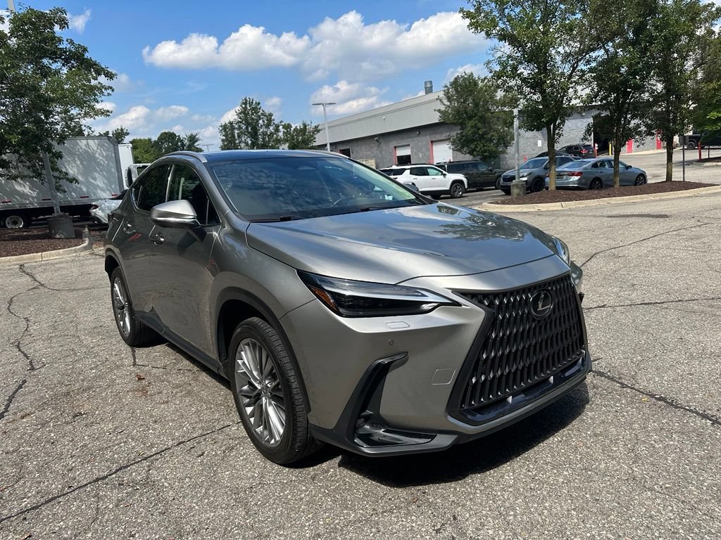 Used 2022 Lexus NX 350h AWD w/ Vision Package image 7
