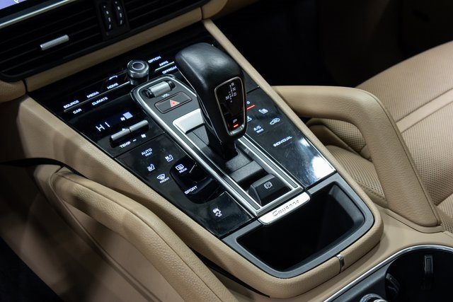 Used 2019 Porsche Cayenne image 18