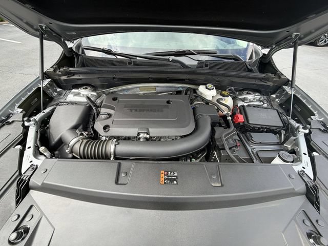 Used 2023 Buick Envision Avenir AWD/4WD image 32