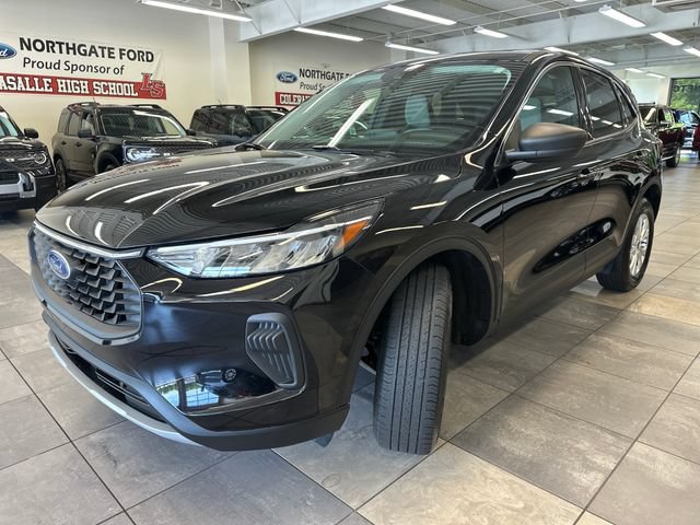 Used 2023 Ford Escape Active AWD/4WD image 16