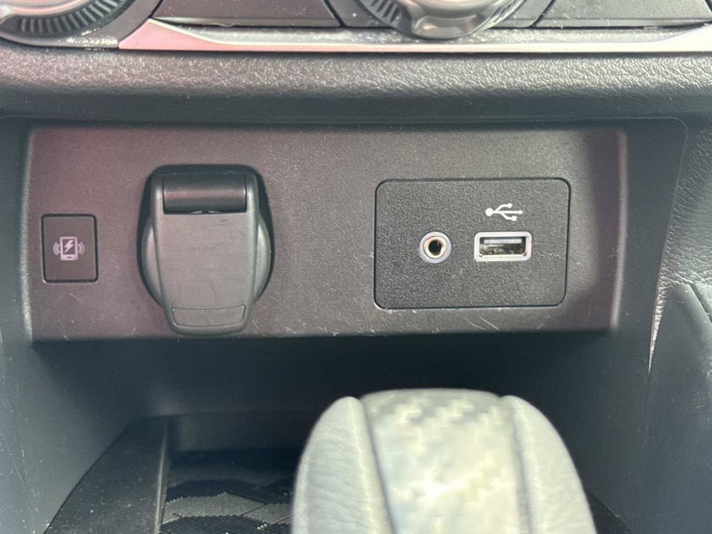Certified 2024 Nissan Versa SV FWD image 24