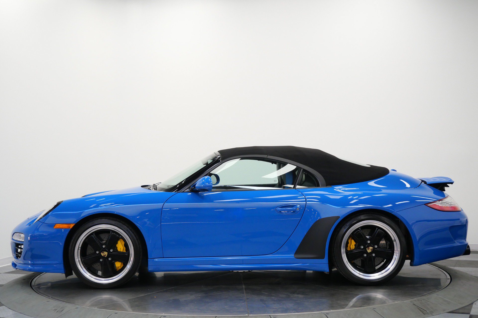 Used 2011 Porsche 911 Speedster RWD image 6