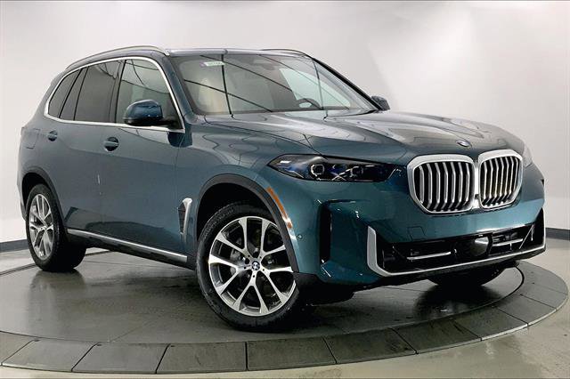 New 2026 BMW X5 xDrive40i w/ Premium Package