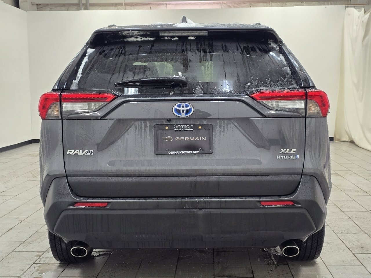 Used 2021 Toyota RAV4 XLE image 13