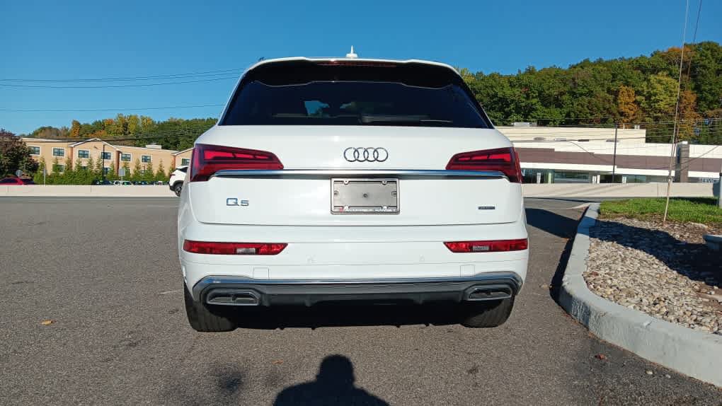 Used 2023 Audi Q5 2.0T Premium Plus w/ Premium Plus Package AWD/4WD image 4