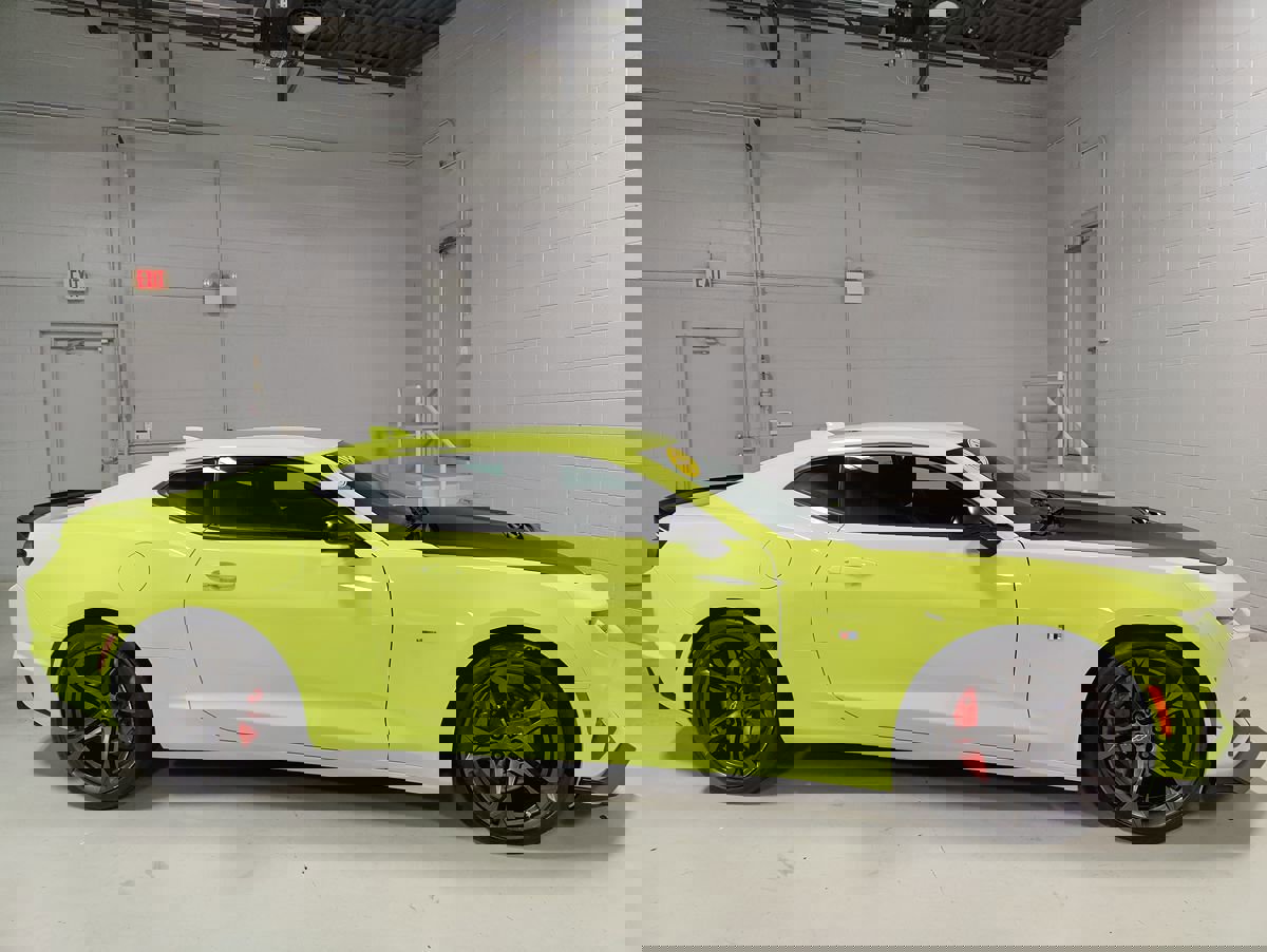 Used 2021 Chevrolet Camaro SS image 2