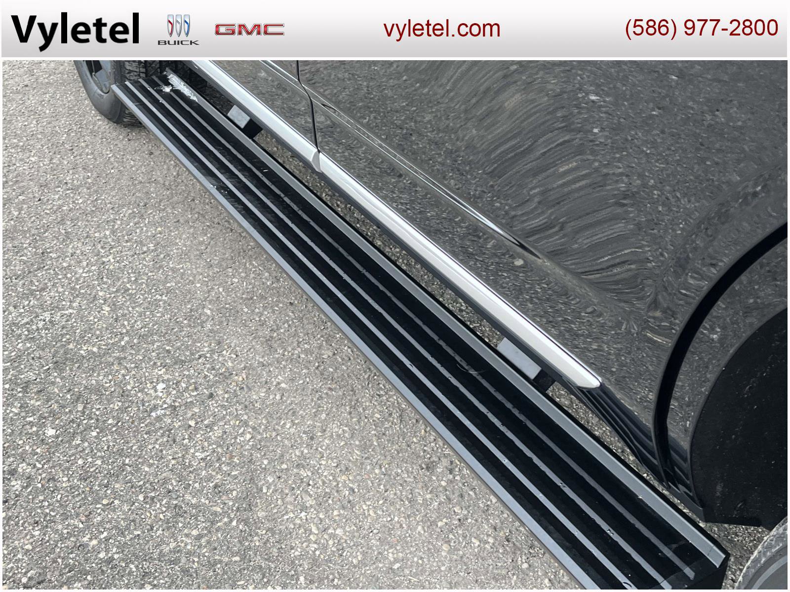 Used 2023 GMC Yukon Denali image 11