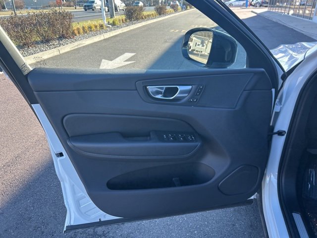 Certified 2025 Volvo XC60 B5 Plus image 16